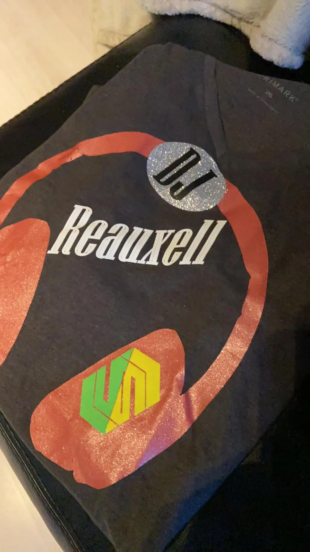 Op maat bedrukt T-shirt voor DJ Reauxell